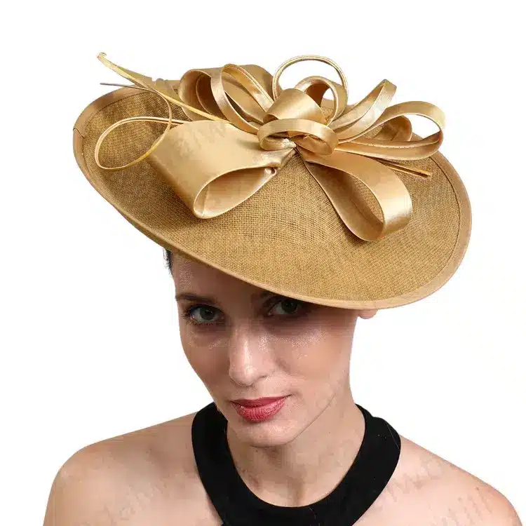 Quel chapeau porter pour un mariage ? Le top 3 des plus beaux chapeaux pour célébrer l’amour !
